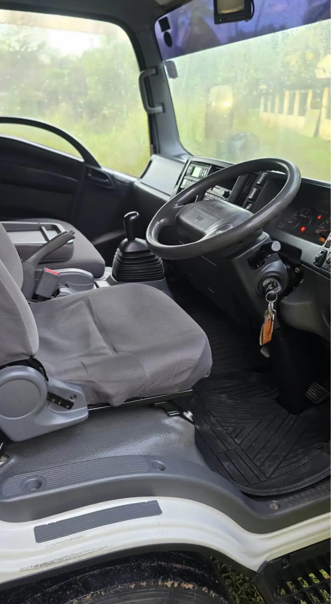 Isuzu Freezer 2012 - Used Truck sale in Sri Lanka - patpat.lk