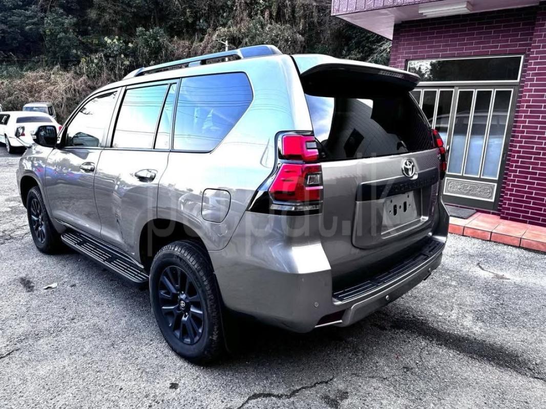 Advertisement image 5