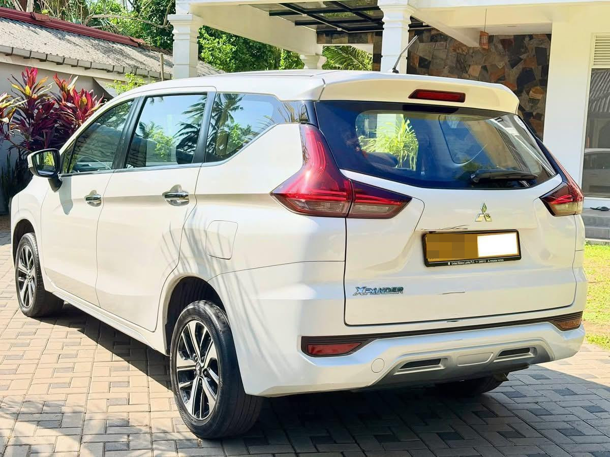 Mitsubishi Xpander Cross 2018 - නැවත සකස් කල SUV රථය sale in Sri Lanka - patpat.lk