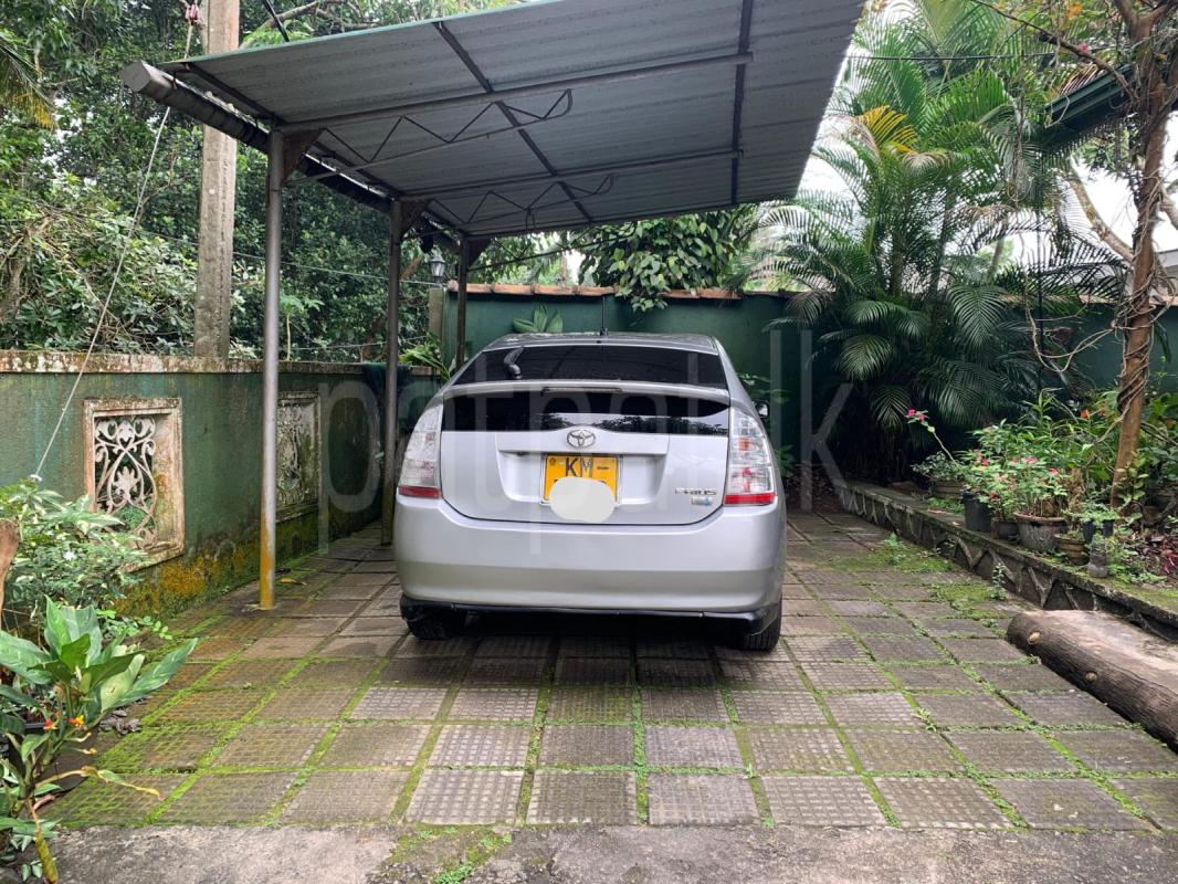 Toyota Prius 2008 - භාවිතා කරන ලද කාර් sale in Sri Lanka - patpat.lk