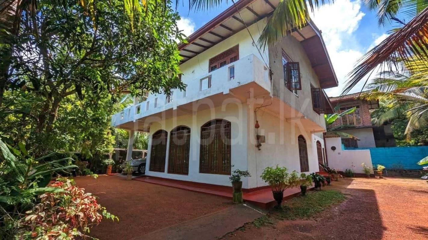 House for Sale in Veyangoda