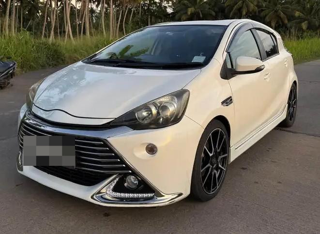 Toyota Aqua 2014 - Used Car sale in Sri Lanka - patpat.lk