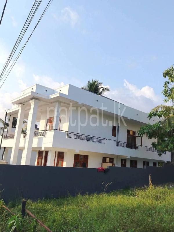 House for Sale in Polgasowita ads-image-1