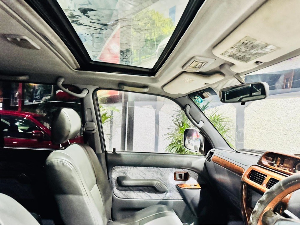 Toyota Land Cruiser Prado 2005 - Used SUV sale in Sri Lanka - patpat.lk