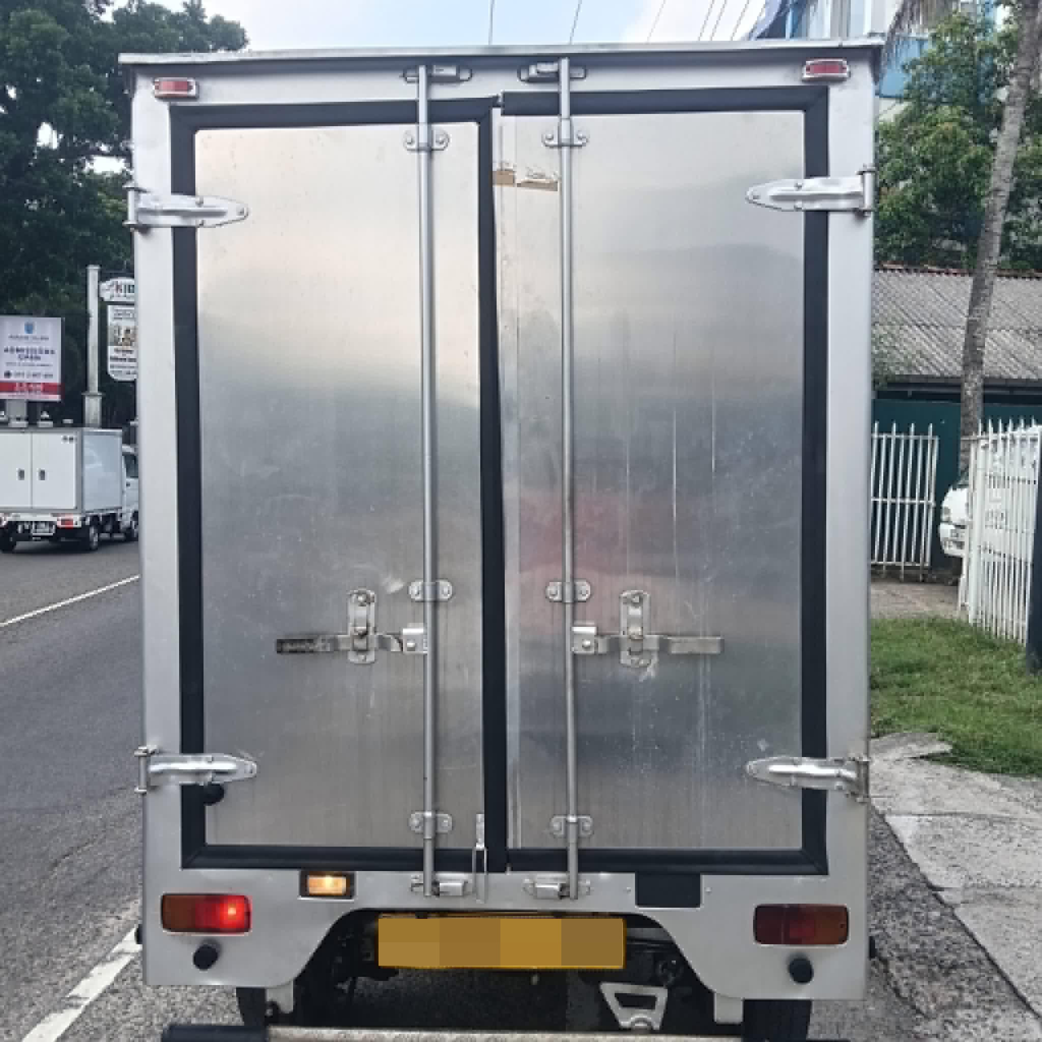 Tata Super Ace 2016 - Used Truck sale in Sri Lanka - patpat.lk