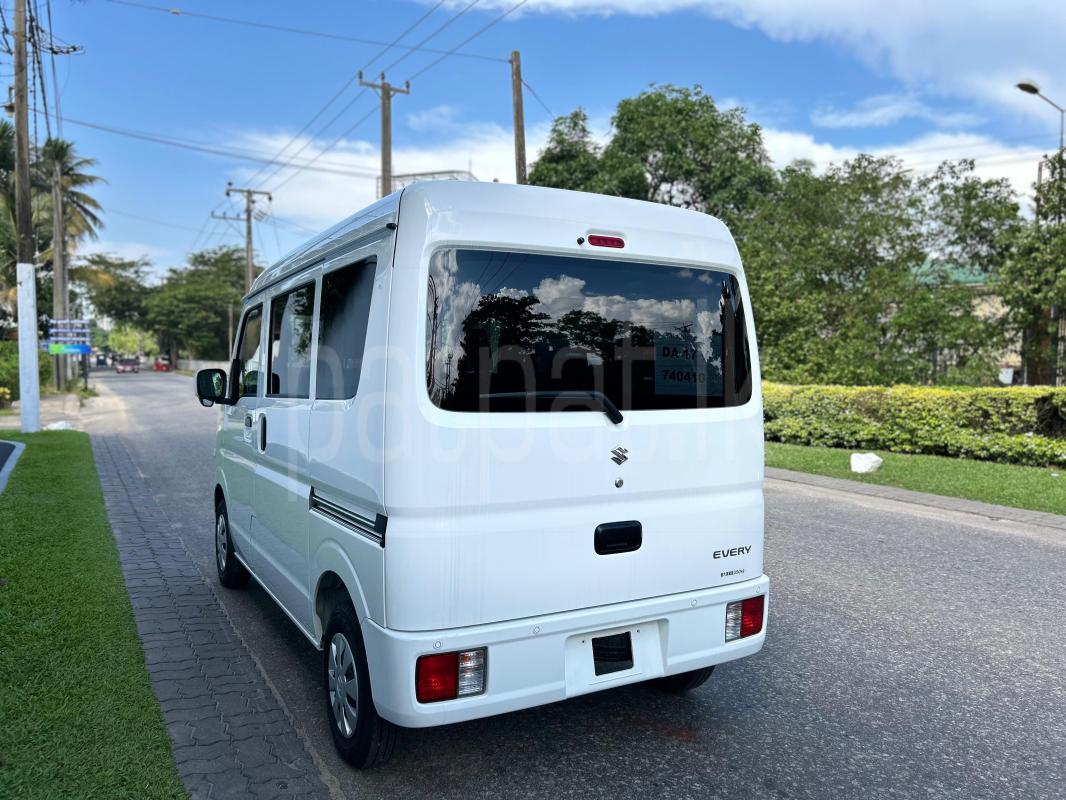 Advertisement image 4