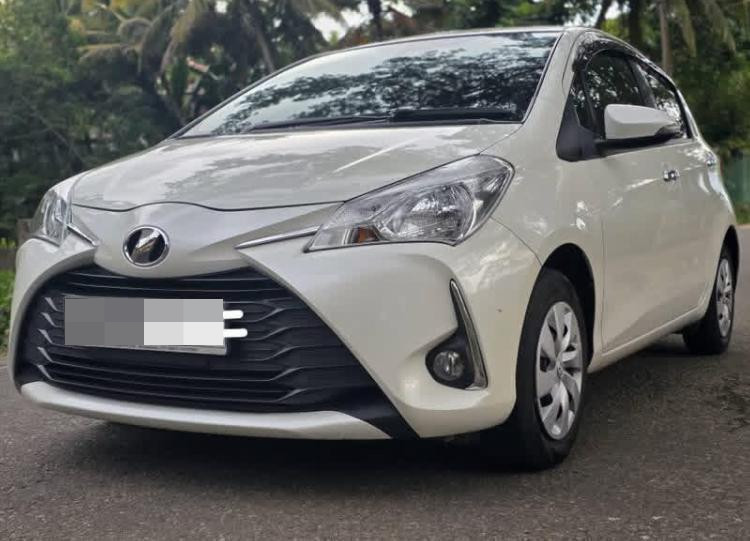 Toyota Vitz 2018 - சான்றளிக்கப்பட்டது கார் sale in Sri Lanka - patpat.lk