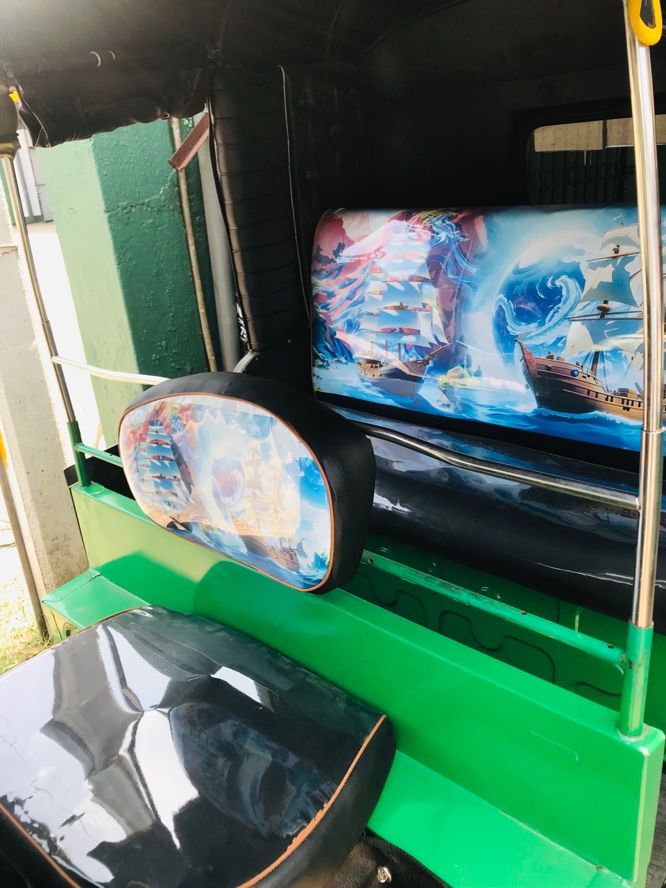 Bajaj Three Wheel 2015 - භාවිතා කරන ලද ත්‍රිරෝද රථය sale in Sri Lanka - patpat.lk