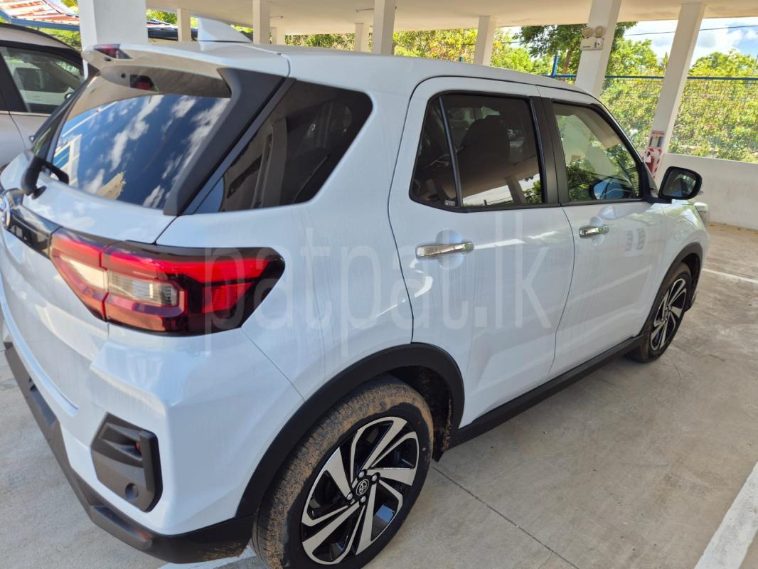 Toyota Raize 2024 - சான்றளிக்கப்பட்டது SUV sale in Sri Lanka - patpat.lk