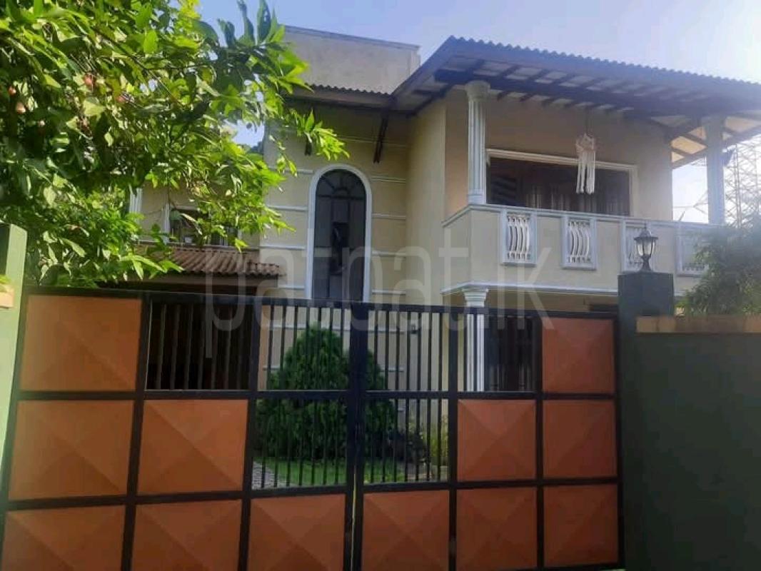 House for Sale in Athurugiriya