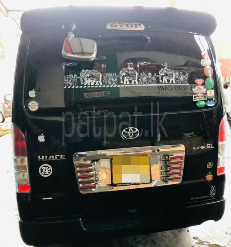 Toyota Hiace 2014 - பயன்படுத்தப்பட்டது வேன் sale in Sri Lanka - patpat.lk