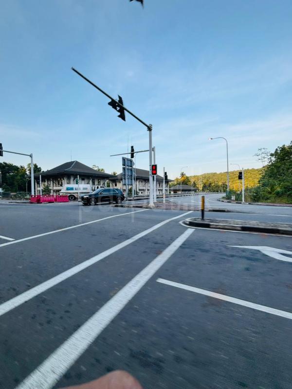 Advertisement image 7