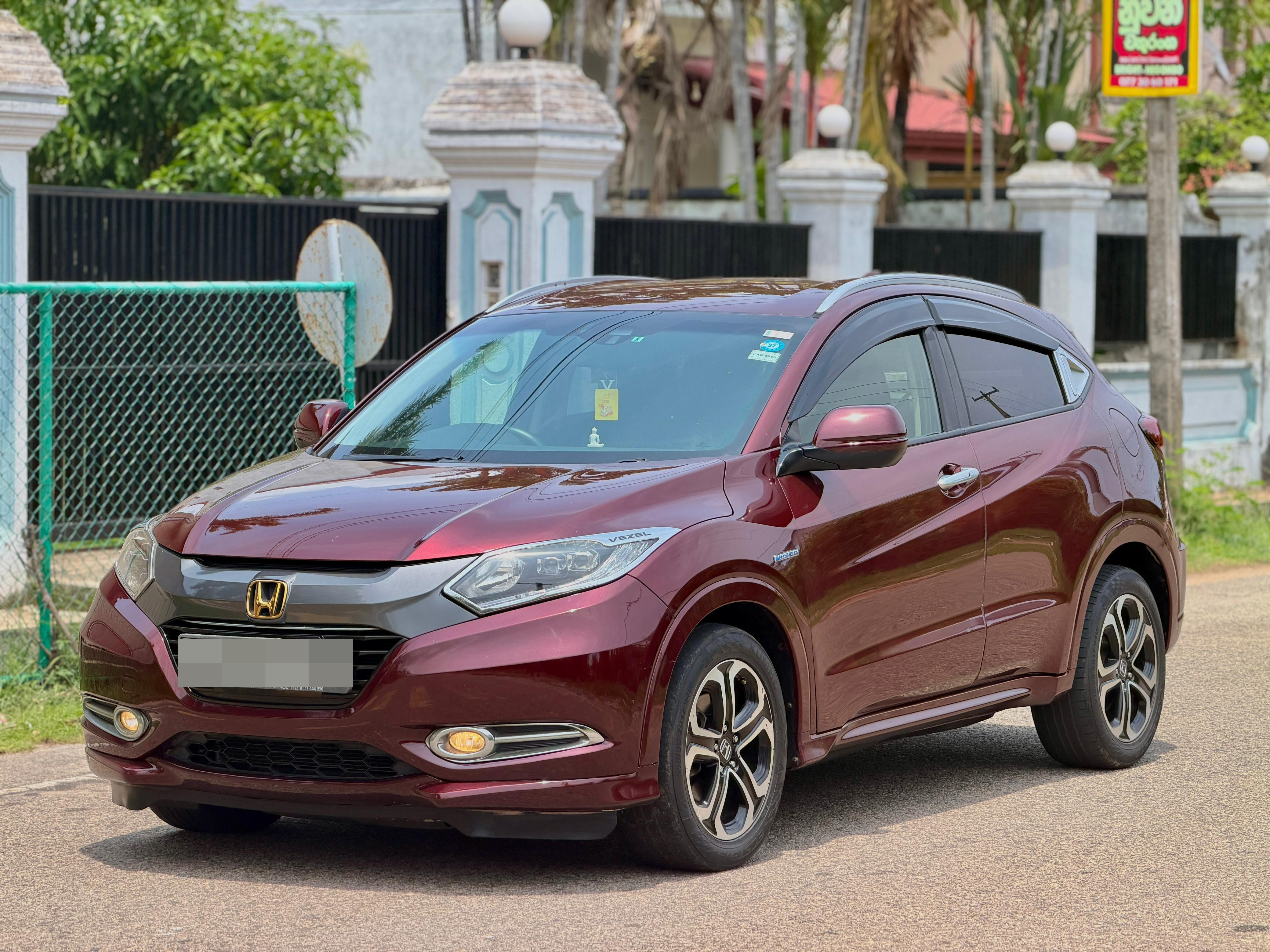 Honda Vezel 2014 - பயன்படுத்தப்பட்டது SUV sale in Sri Lanka - patpat.lk