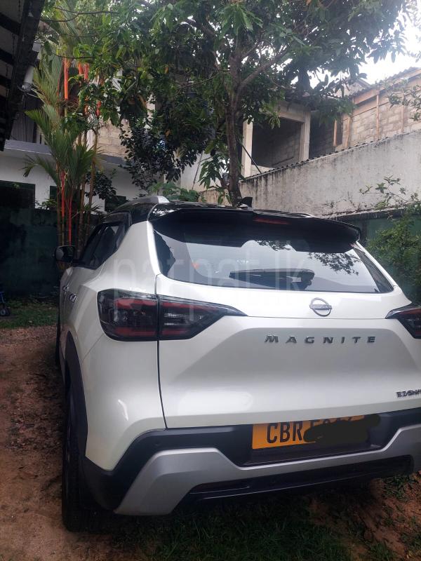 Advertisement image 4