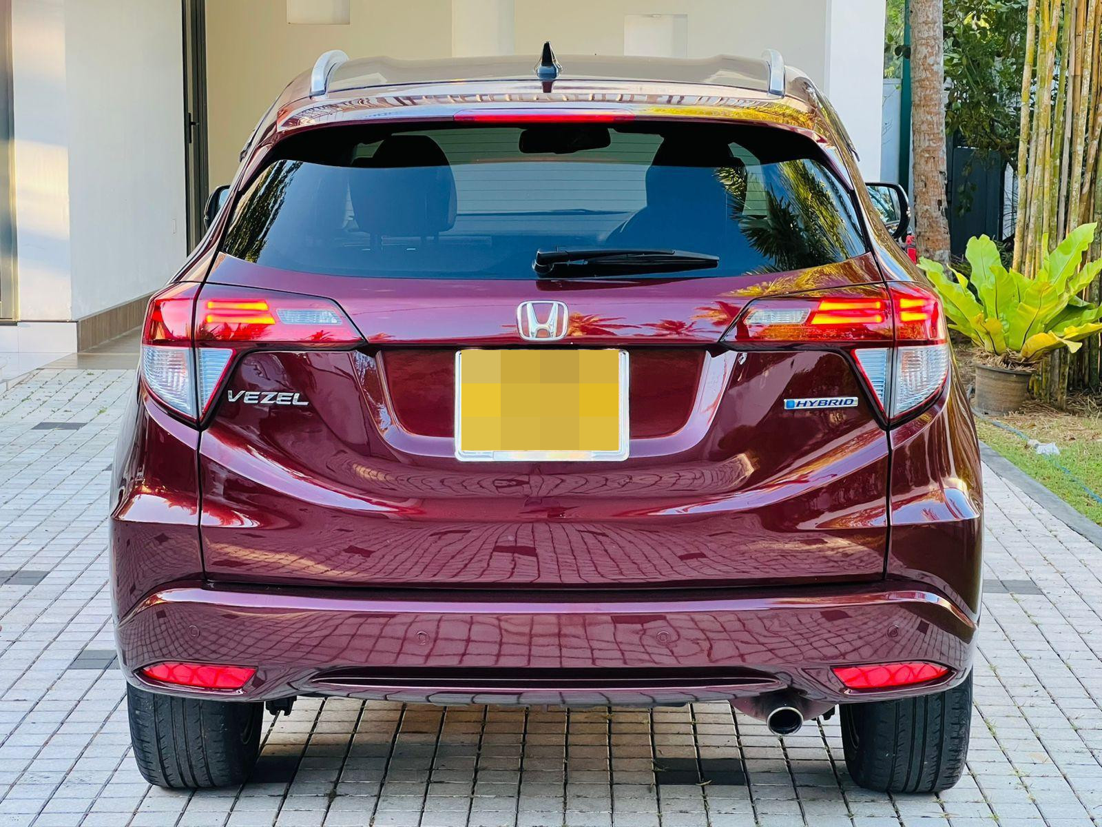 Honda Vezel 2014 - Used SUV sale in Sri Lanka - patpat.lk
