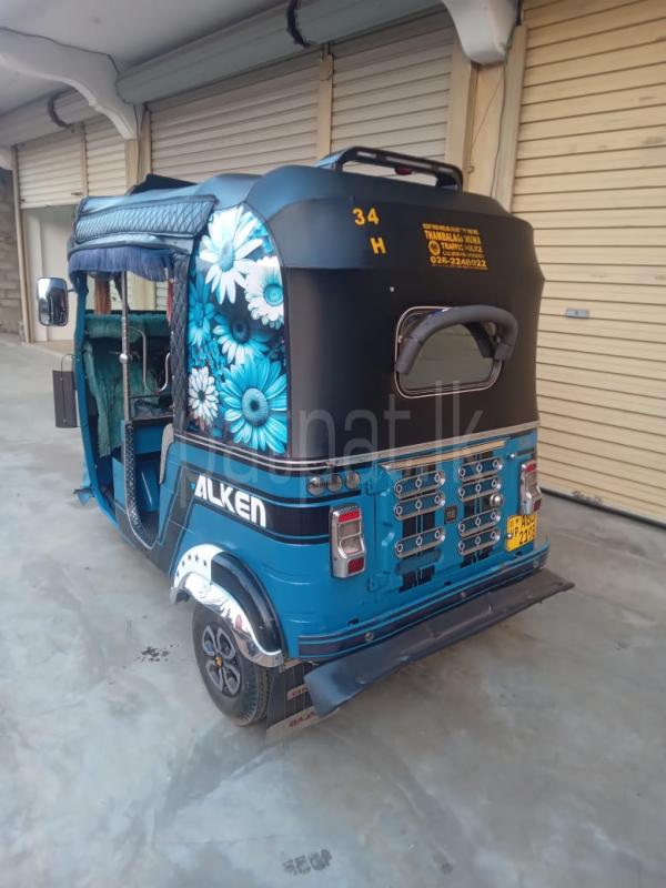 Advertisement image 6