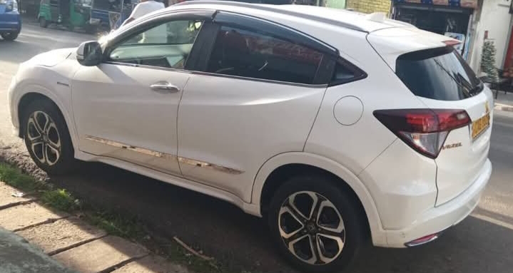 Honda Vezel 2014 - பயன்படுத்தப்பட்டது SUV sale in Sri Lanka - patpat.lk