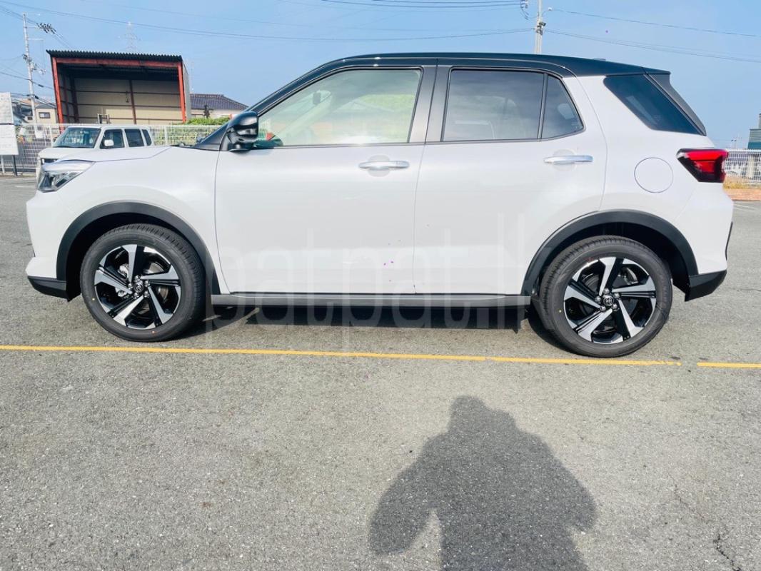 Advertisement image 4