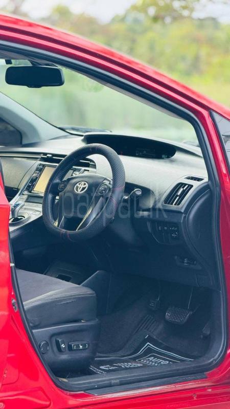 Toyota Prius 2013 - பயன்படுத்தப்பட்டது கார் sale in Sri Lanka - patpat.lk