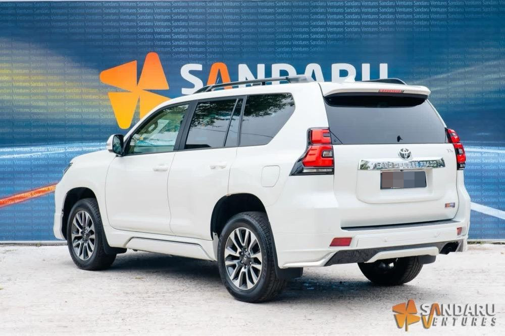 Advertisement image 6