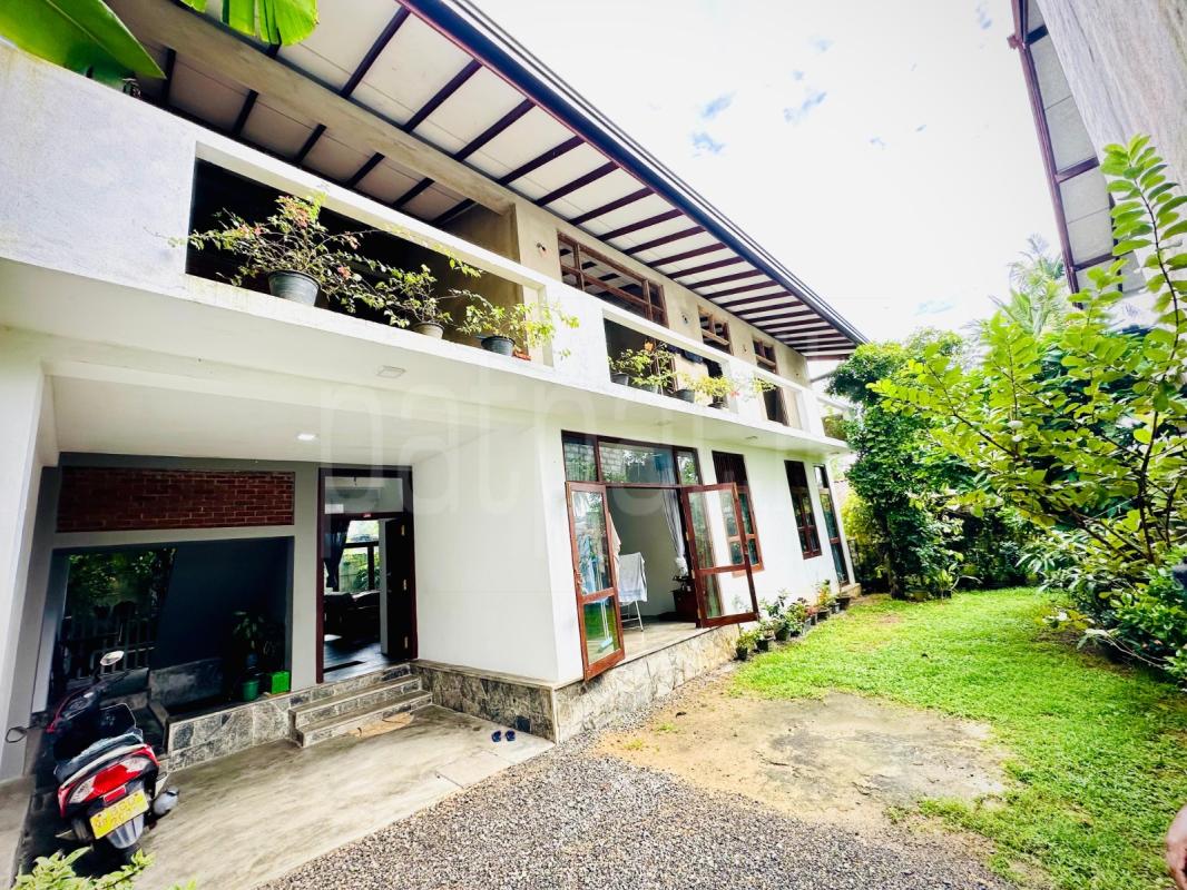House for Sale in Talawatugoda