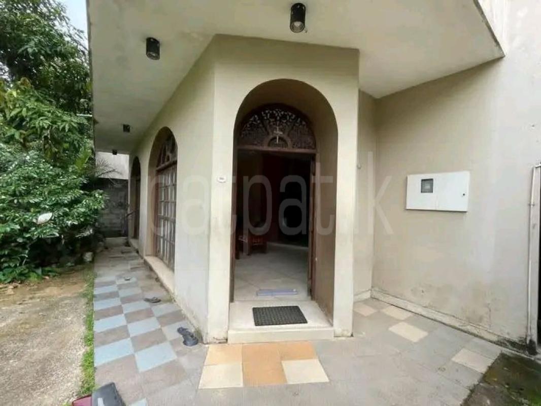 House for Sale in Wellawatta (Colombo 06)