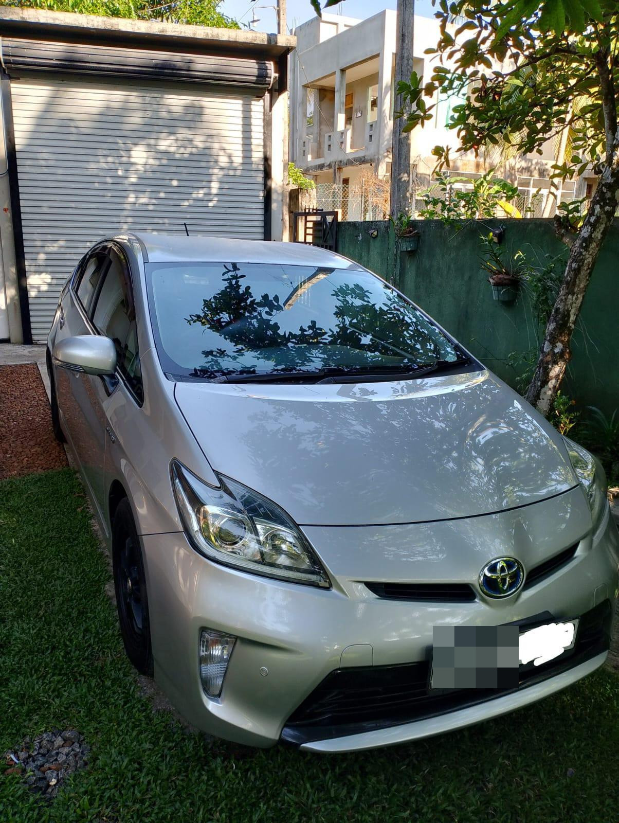 Toyota Prius 2013 - Used Car sale in Sri Lanka - patpat.lk