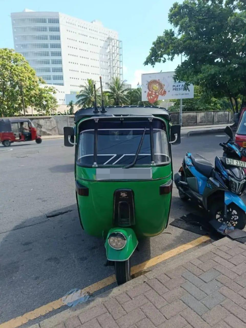 Bajaj 2 stroke 2004 - Used Three wheeler sale in Sri Lanka - patpat.lk