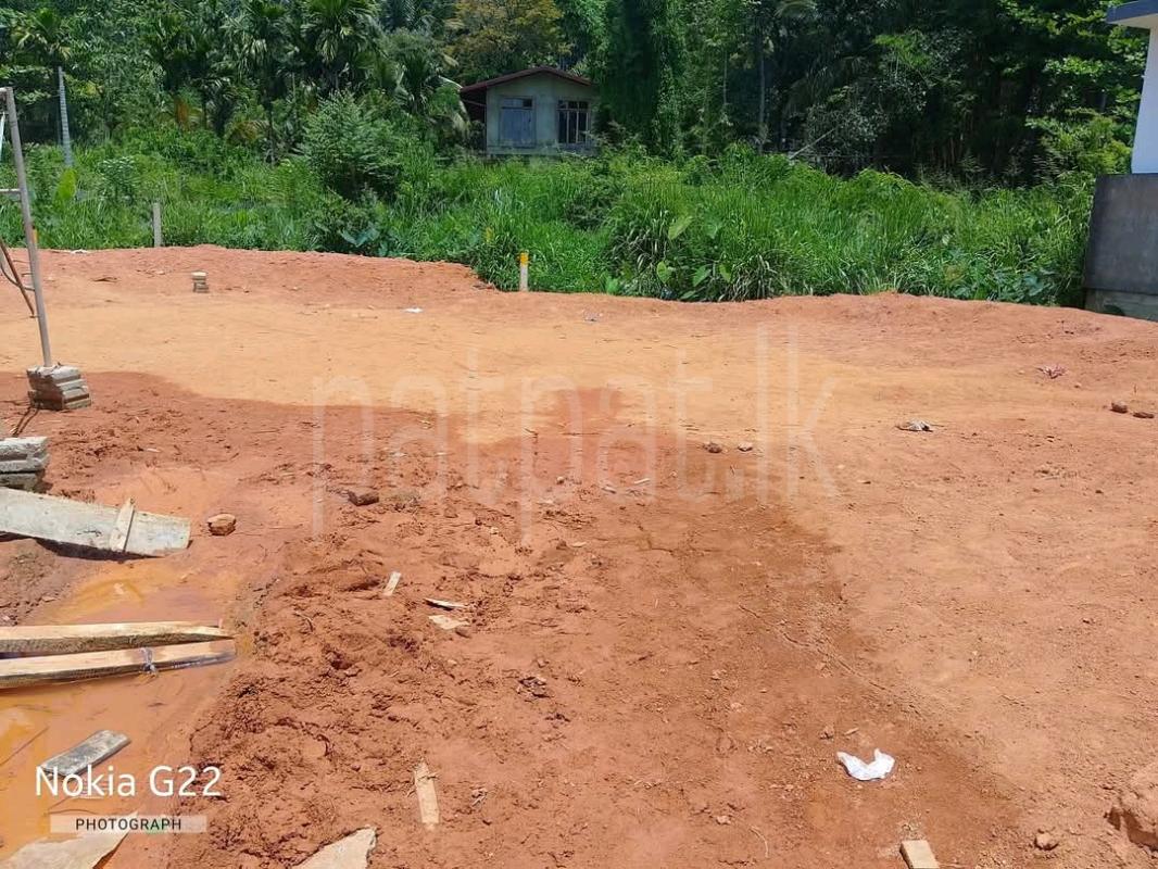 Residential Land for Sale in Gampola