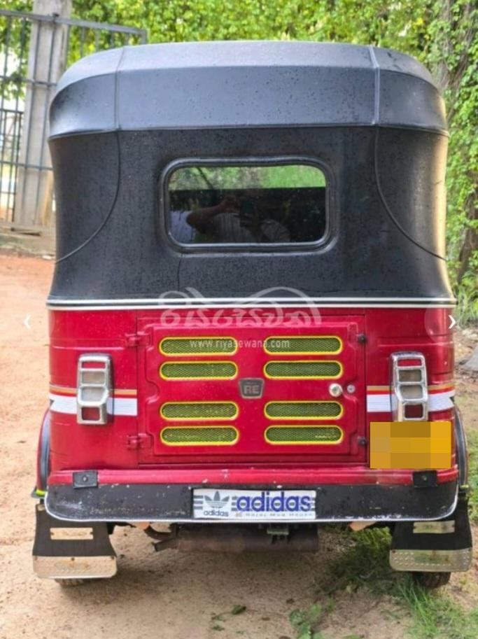 Bajaj 4 stroke 2011 - பயன்படுத்தப்பட்டது முச்சக்கர வண்டி sale in Sri Lanka - patpat.lk