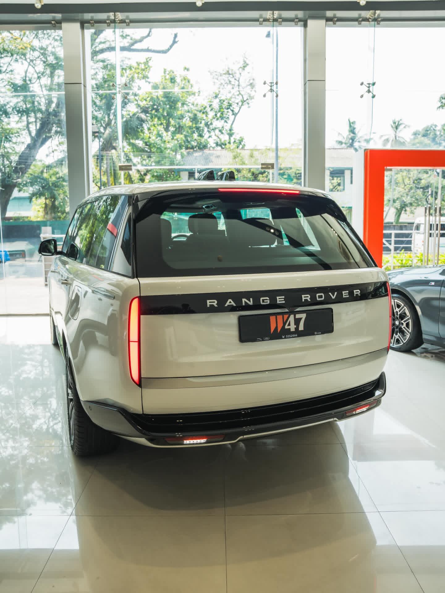 Land Rover Range Rover 2025 - சான்றளிக்கப்பட்டது SUV sale in Sri Lanka - patpat.lk