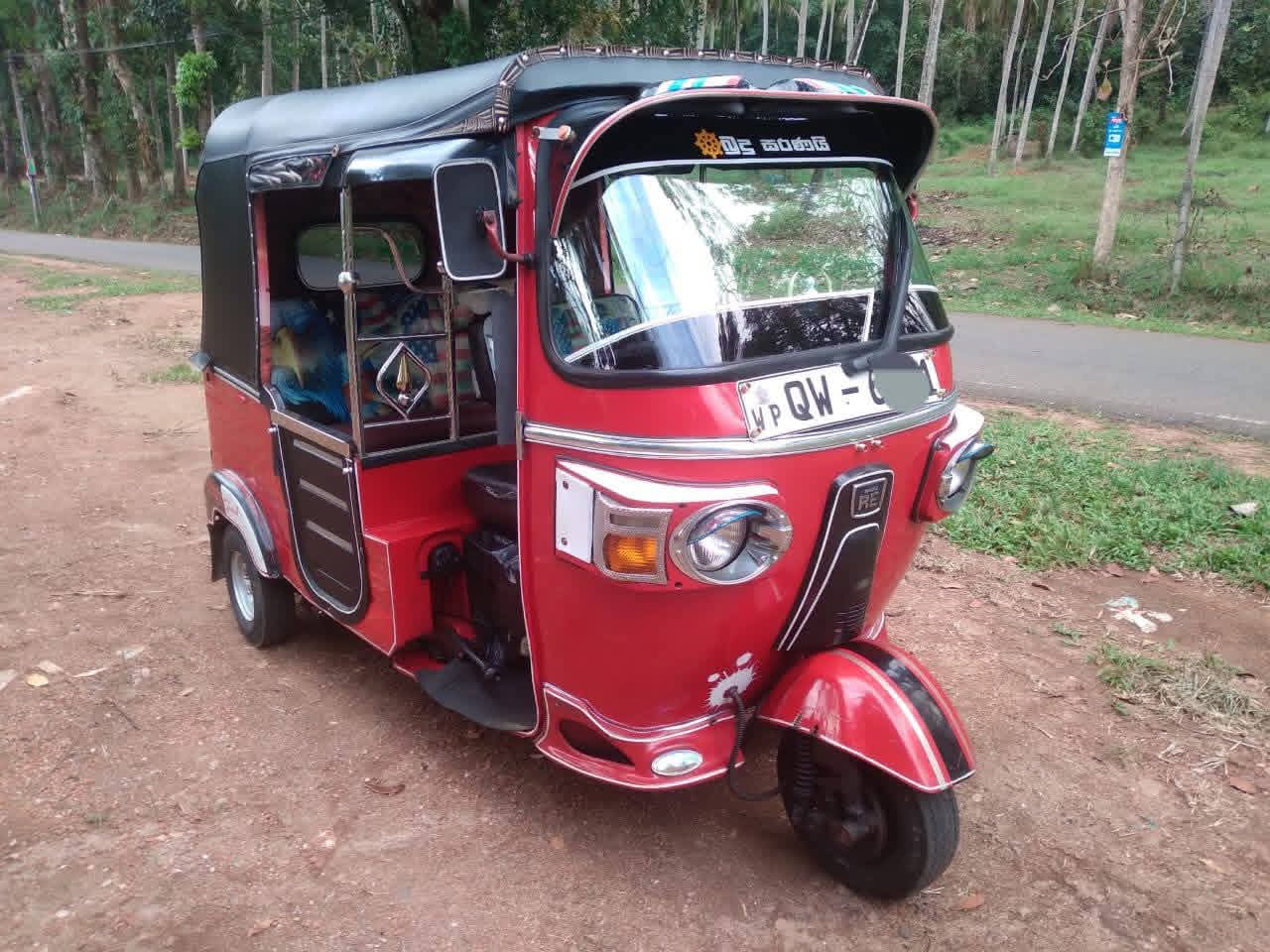 Bajaj Three Wheel 2010 - பயன்படுத்தப்பட்டது முச்சக்கர வண்டி sale in Sri Lanka - patpat.lk