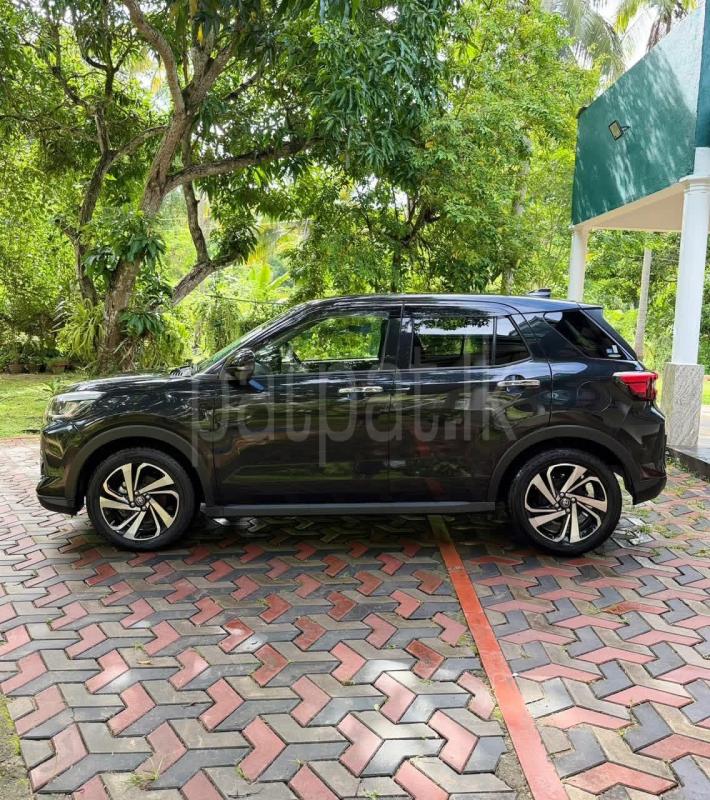 Toyota Raize 2025 - சான்றளிக்கப்பட்டது SUV sale in Sri Lanka - patpat.lk