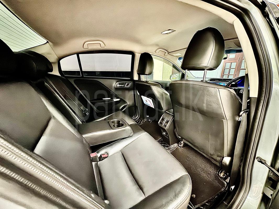 Honda Grace 2019 - பயன்படுத்தப்பட்டது கார் sale in Sri Lanka - patpat.lk