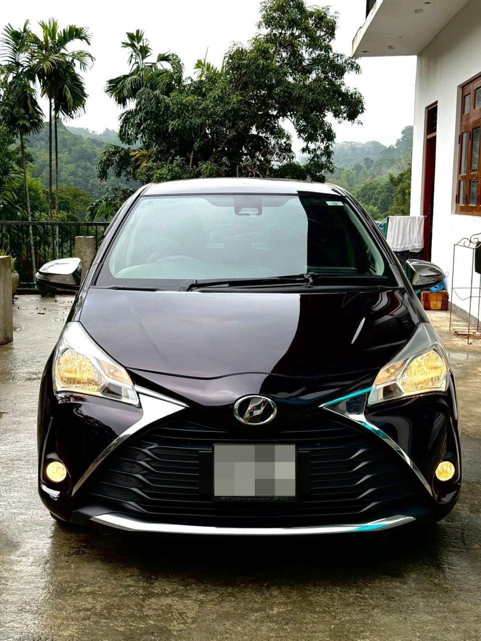 Toyota Vitz 2018 - பயன்படுத்தப்பட்டது கார் sale in Sri Lanka - patpat.lk