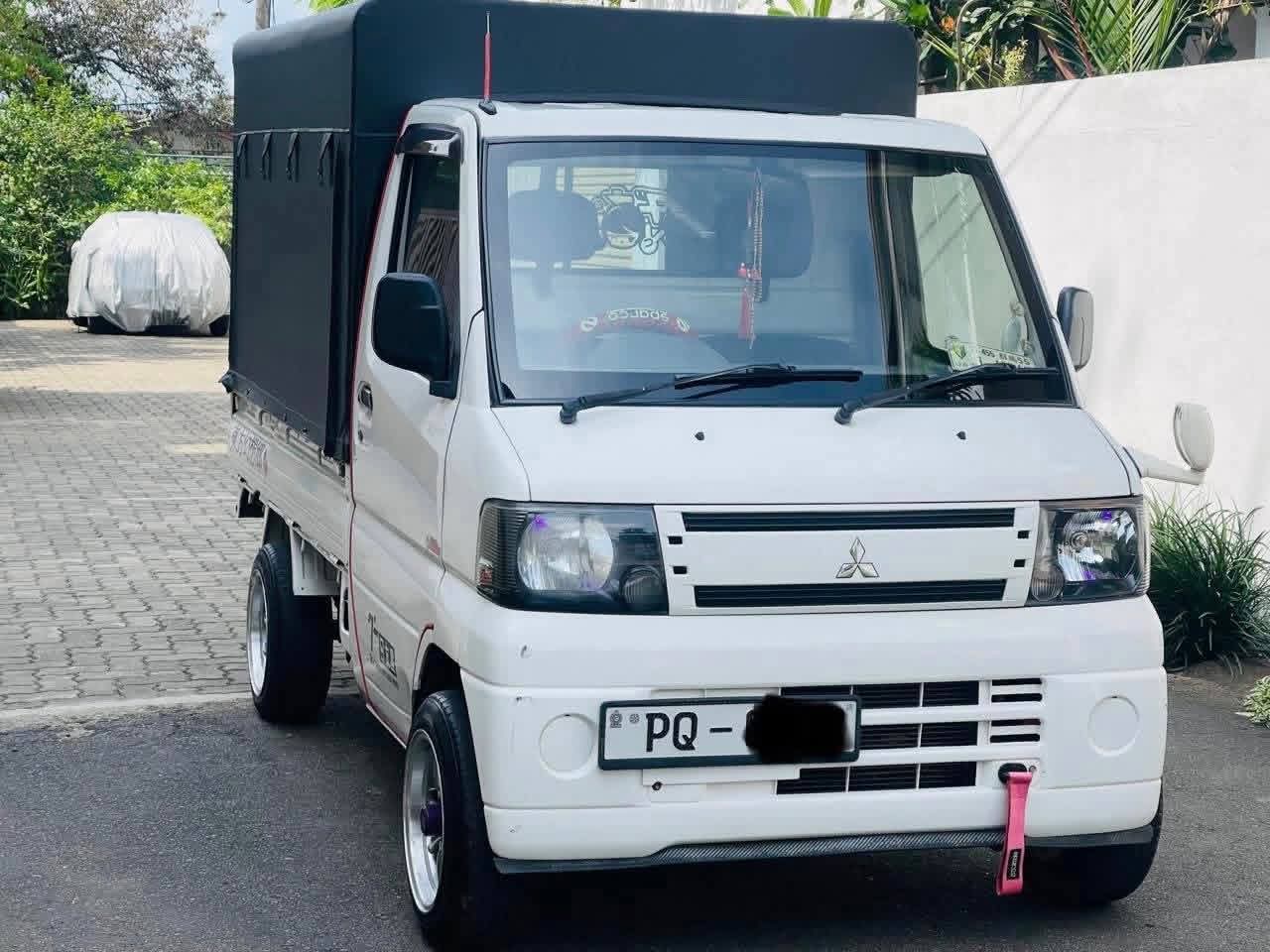 Mitsubishi Minicab 2006 - Used Truck sale in Sri Lanka - patpat.lk