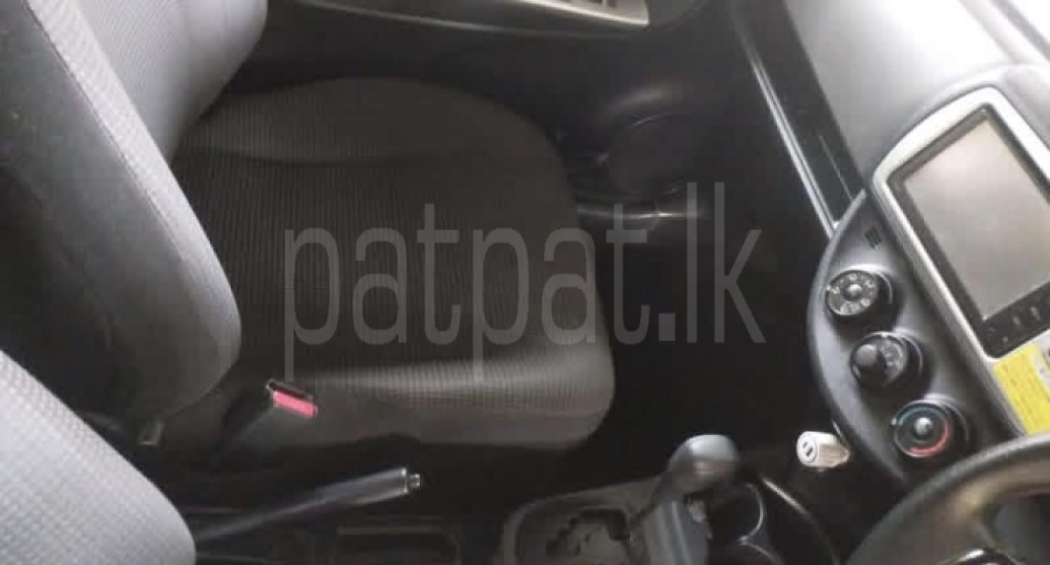 Toyota Vitz 2016 - பயன்படுத்தப்பட்டது கார் sale in Sri Lanka - patpat.lk
