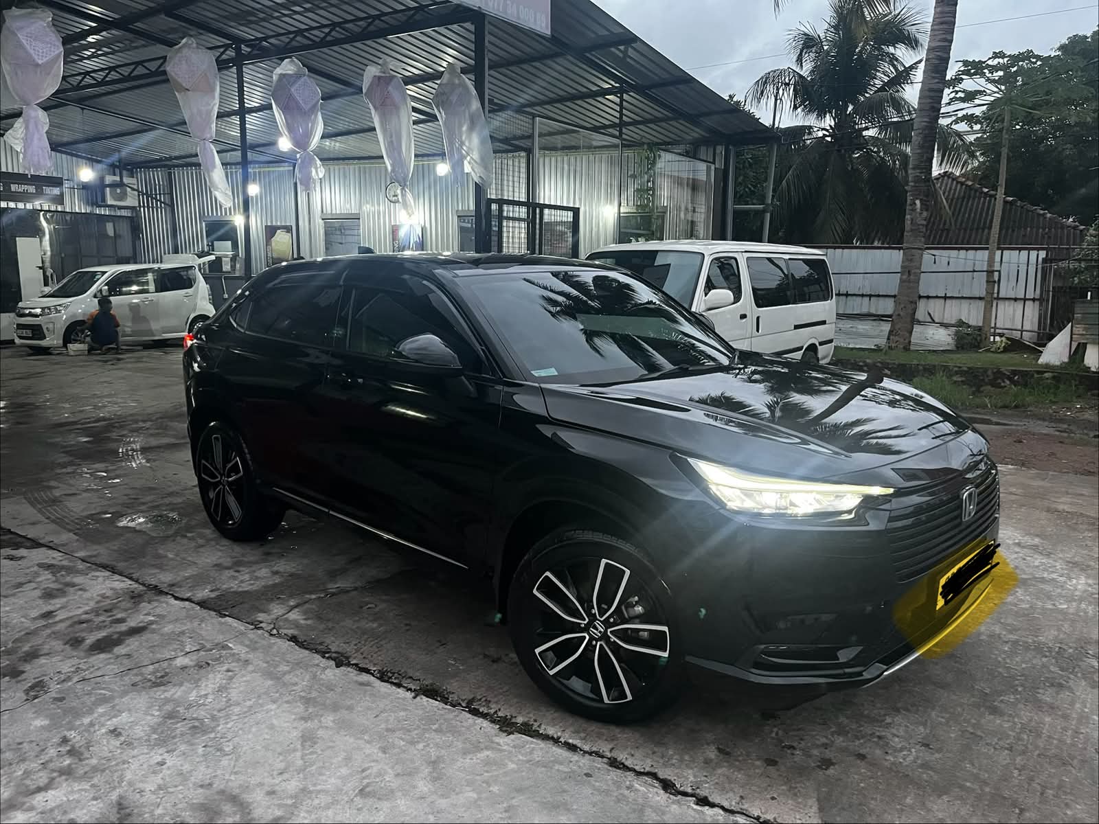 Honda Vezel 2025 - பயன்படுத்தப்பட்டது SUV sale in Sri Lanka - patpat.lk