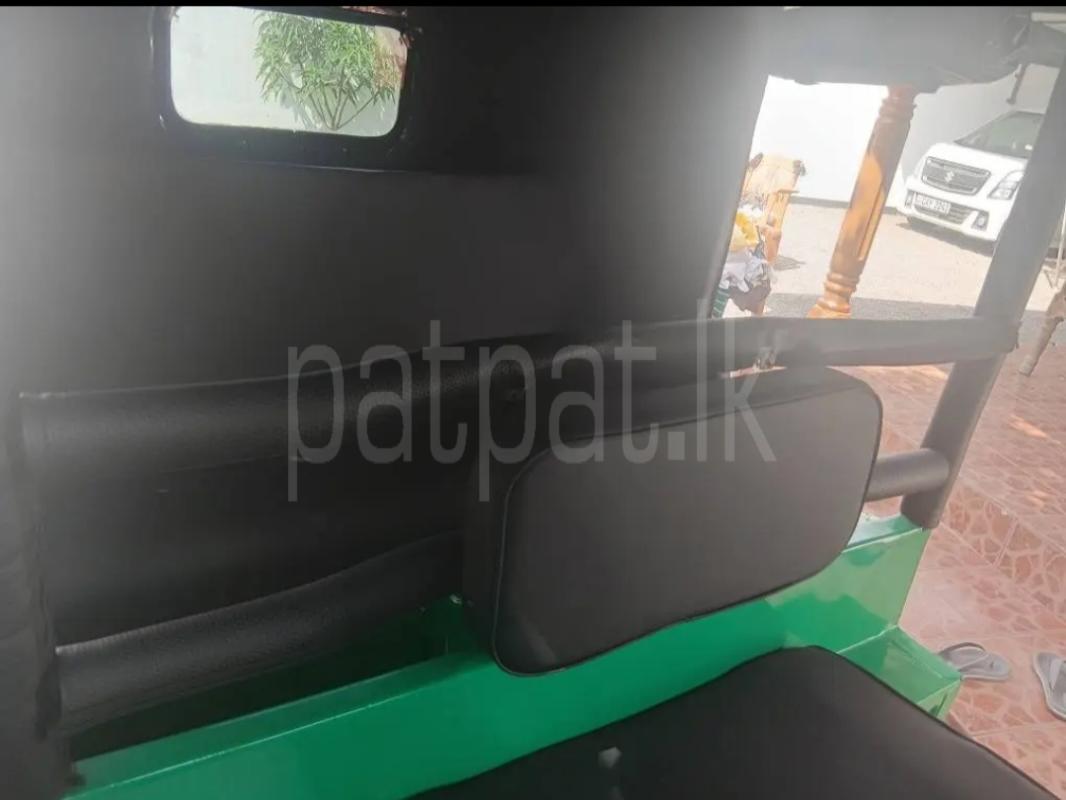 Bajaj 2 stroke 2005 - භාවිතා කරන ලද ත්‍රිරෝද රථය sale in Sri Lanka - patpat.lk