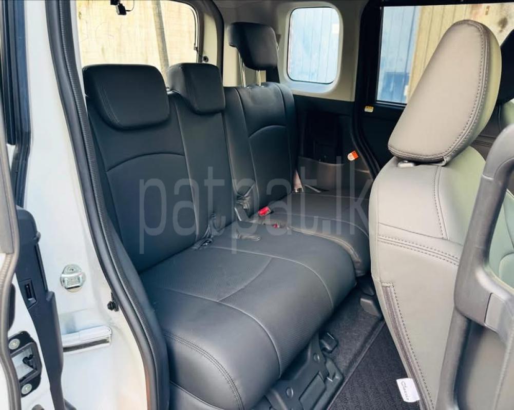 Advertisement image 6