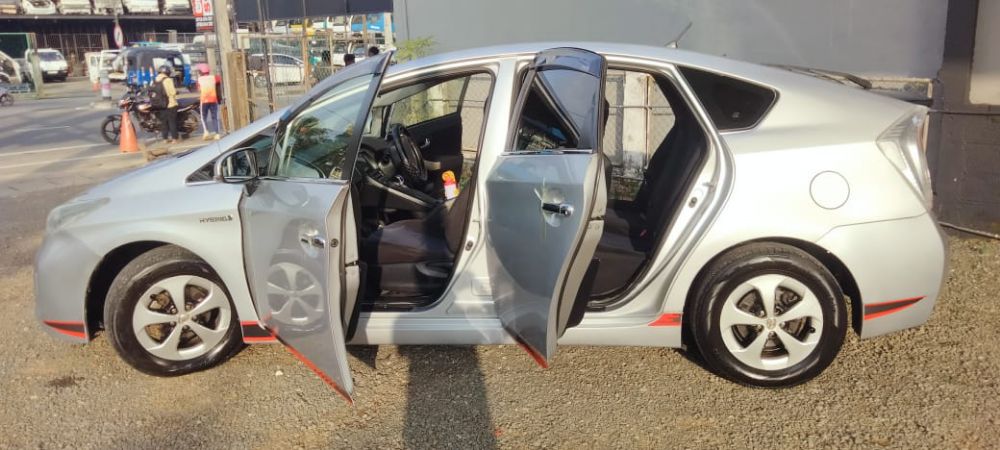 Toyota Prius 2013 - பயன்படுத்தப்பட்டது கார் sale in Sri Lanka - patpat.lk