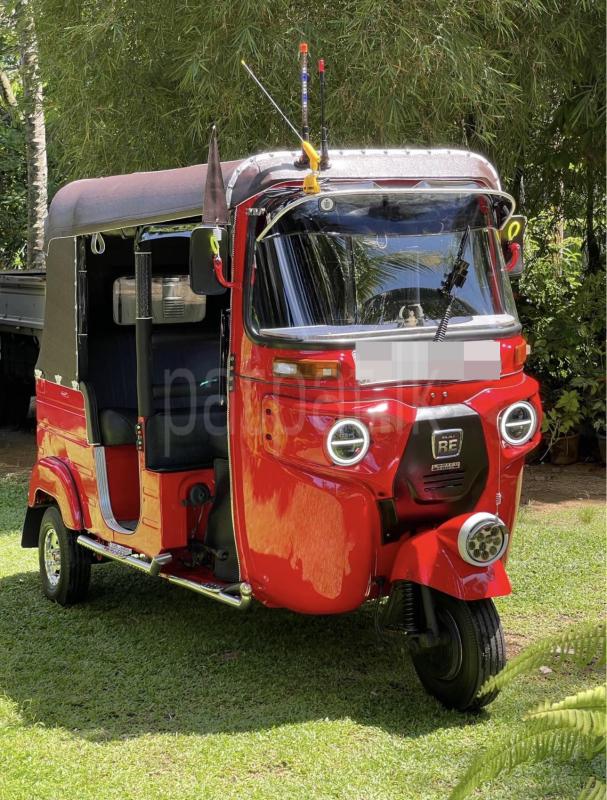 Bajaj Three Wheel 2015 - Used Three wheeler sale in Sri Lanka - patpat.lk