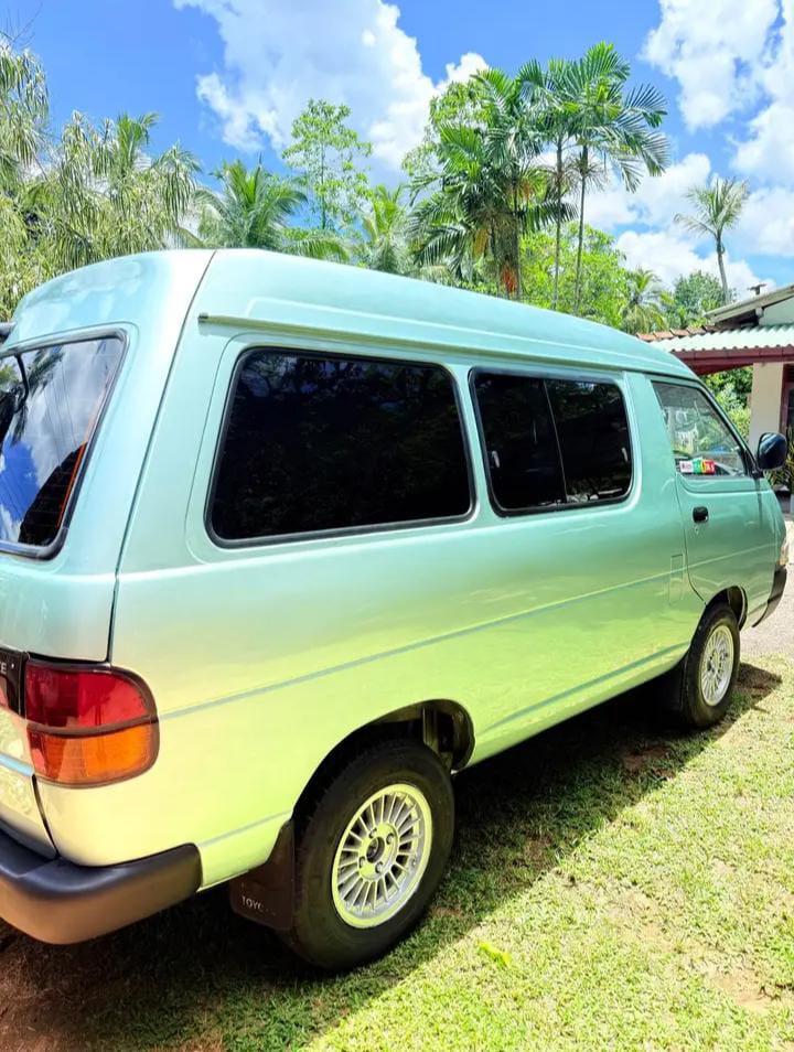 Toyota TownAce 1993 - Reconditioned Van sale in Sri Lanka - patpat.lk