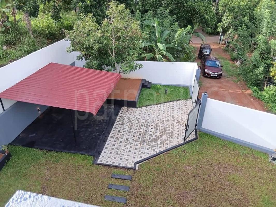 House for Sale in Nittambuwa