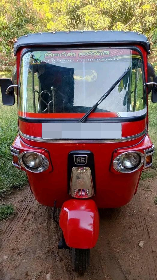 Bajaj Three Wheel 2011 ads-image-1