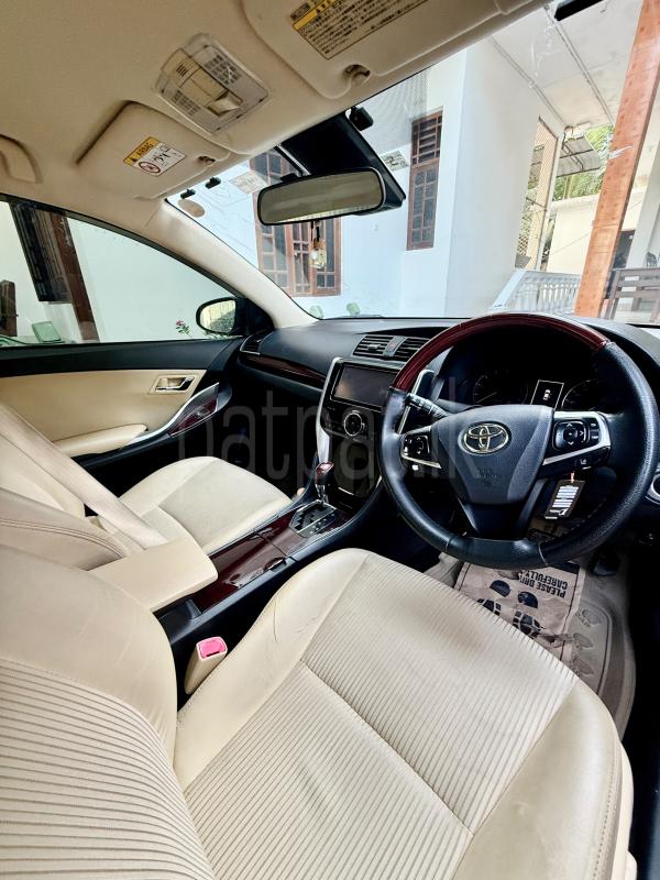 Toyota Premio 2017 - பயன்படுத்தப்பட்டது கார் sale in Sri Lanka - patpat.lk