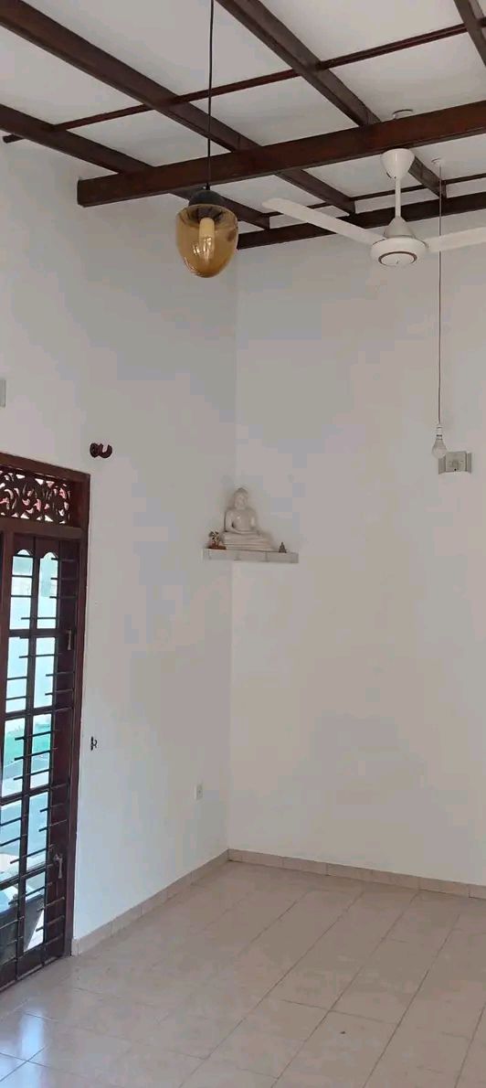 House for Sale in Athurugiriya