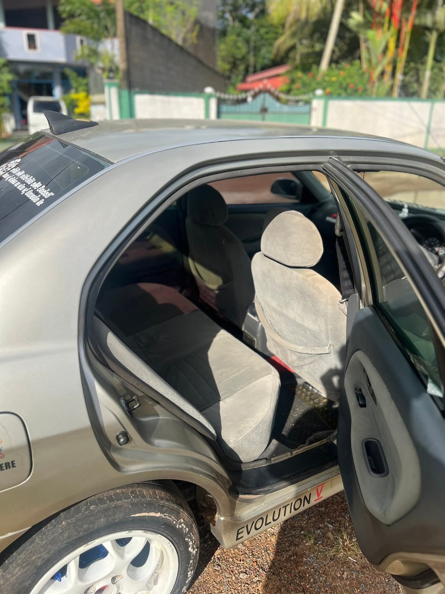 Mitsubishi Lancer 2002 - Reconditioned Car sale in Sri Lanka - patpat.lk