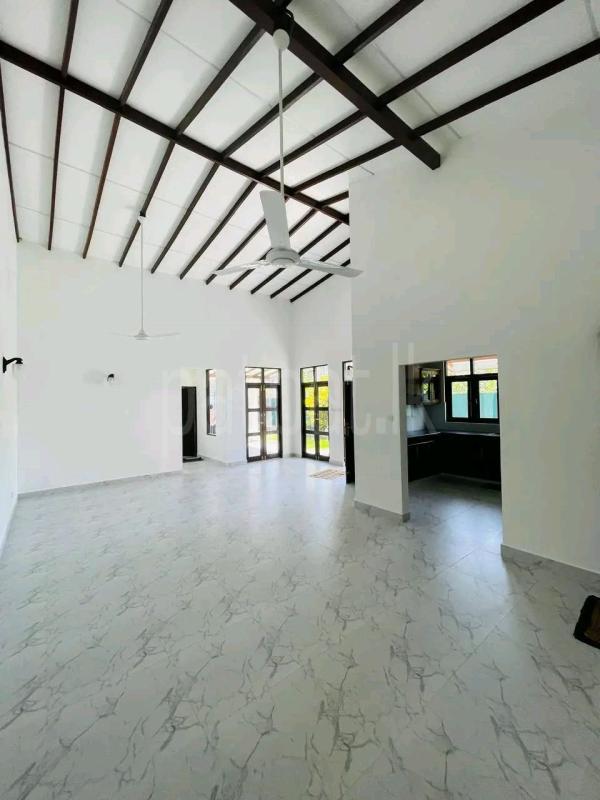 House for Sale in Malabe ads-image-1