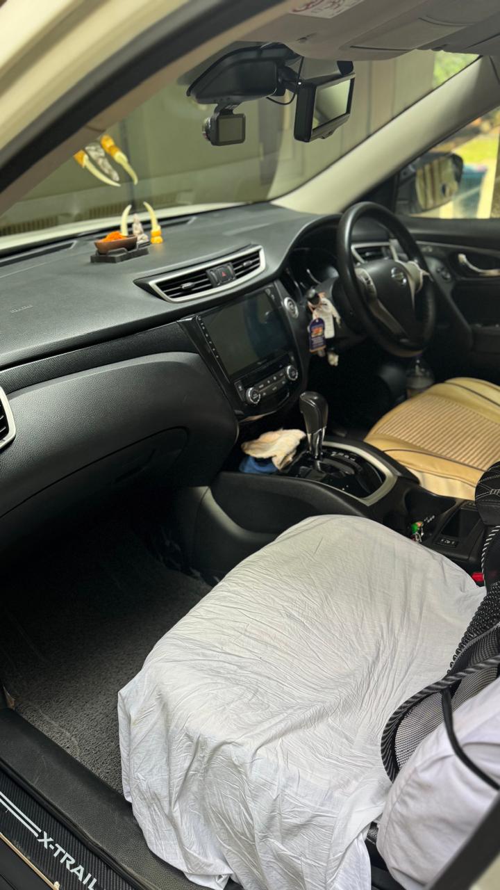 Nissan X Trail 2016 - பயன்படுத்தப்பட்டது SUV sale in Sri Lanka - patpat.lk